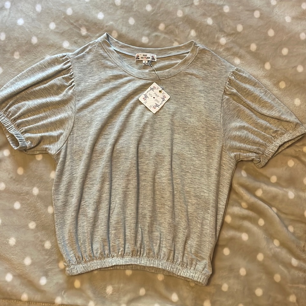 Gray t-shirt blouse
